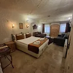 Tatli Kaya Cave ウルギュップ