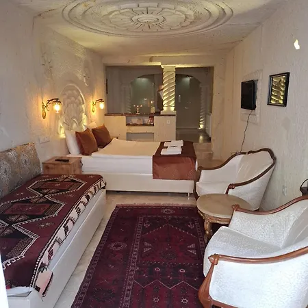 Tatli Kaya Cave 4* ウルギュップ