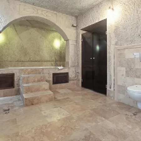 Tatli Kaya Cave أوروغوبْ